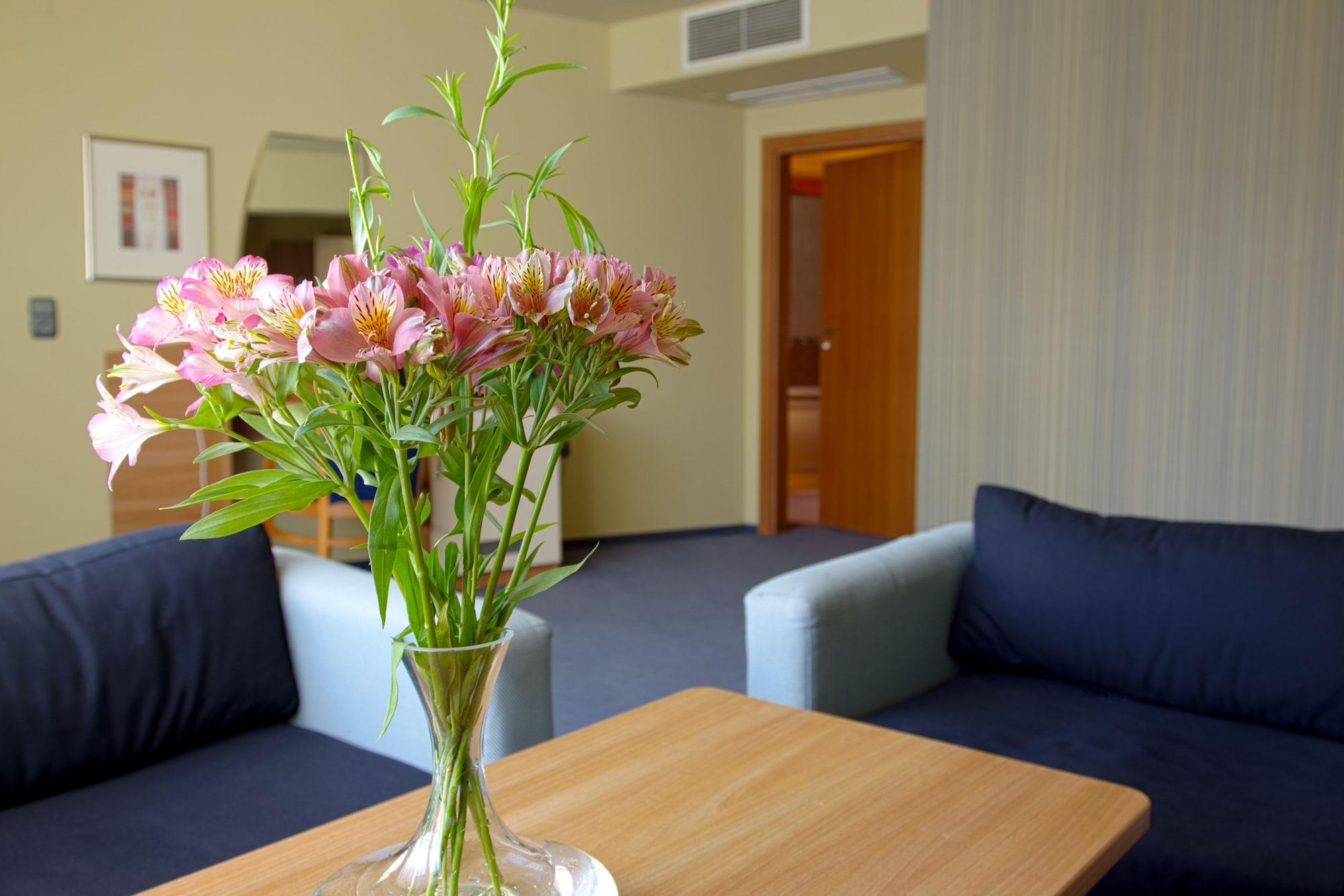 Triada Hotel Szófia Kültér fotó