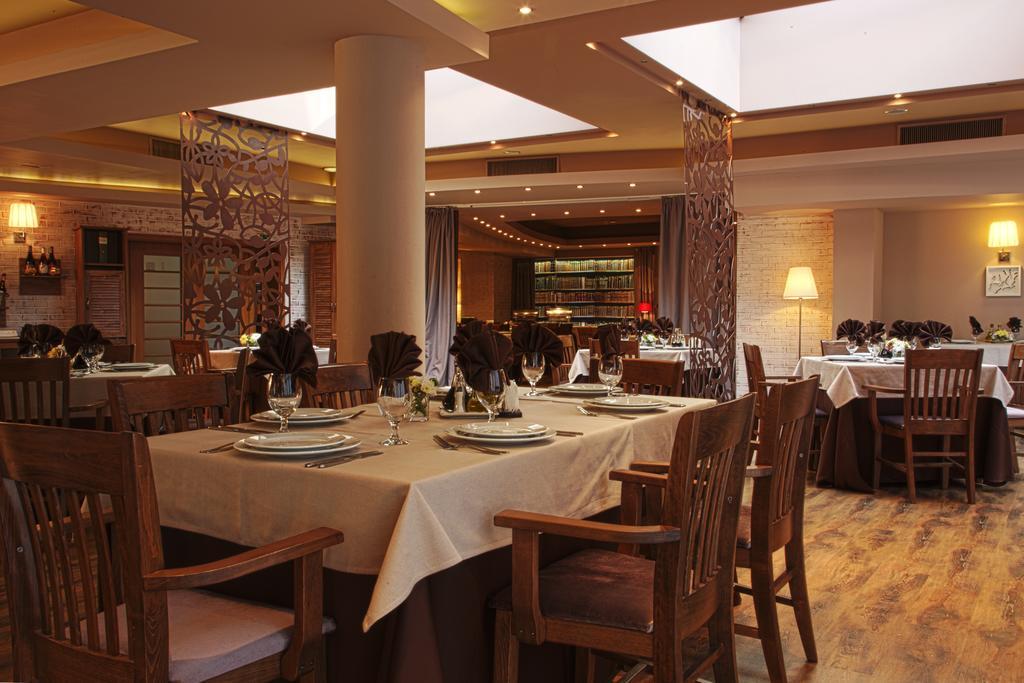 Triada Hotel Szófia Kültér fotó