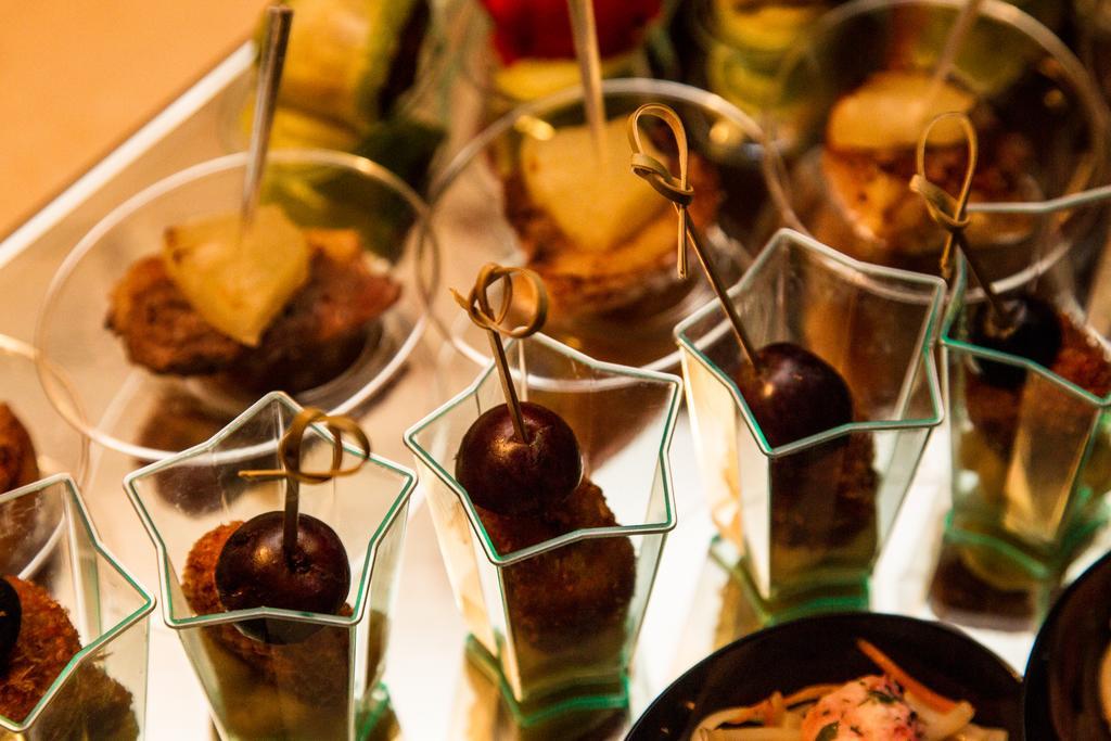 Triada Hotel Szófia Kültér fotó