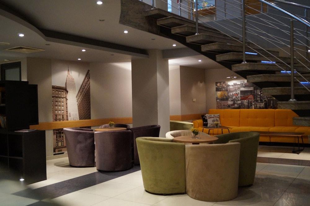 Triada Hotel Szófia Kültér fotó