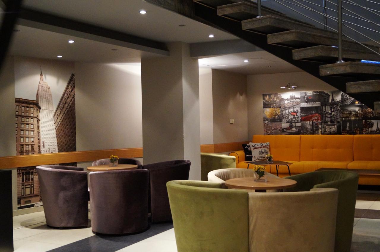 Triada Hotel Szófia Kültér fotó
